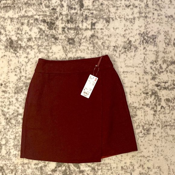 NWT Uniqlo High Waist Wrap Mini Skirt Size 0 Wine - Picture 7 of 7